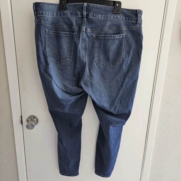 Torrid 3 button jegging skinny jeans 22R NWT - Picture 3 of 10